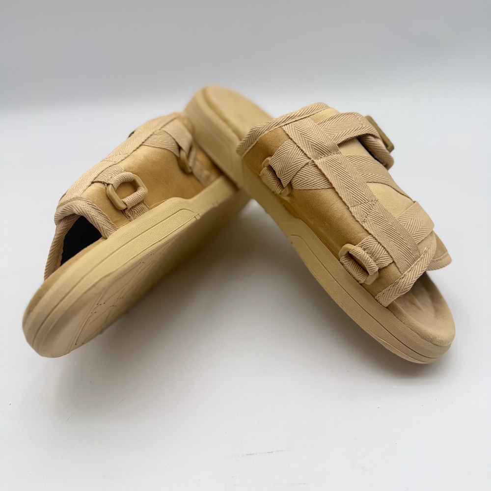 Draco Tan/Beige Jesus Slides Mens 9-10 fits
Size 8.5-10 ** New w/ Travel Bag **